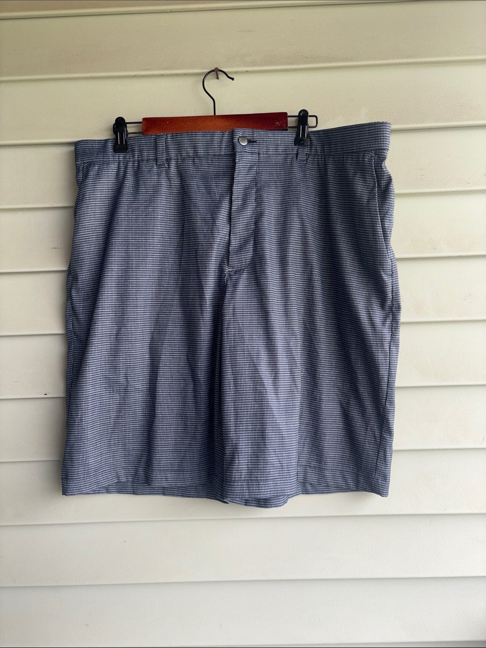 Callaway Men's Classic charcoal Micro-Check Shorts.  Size 38.